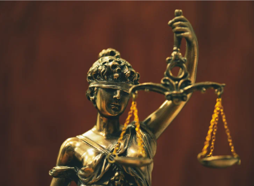 DÉCISION DE JUSTICE : Le refus d’examen d’une demande de crédit présentée par un courtier.